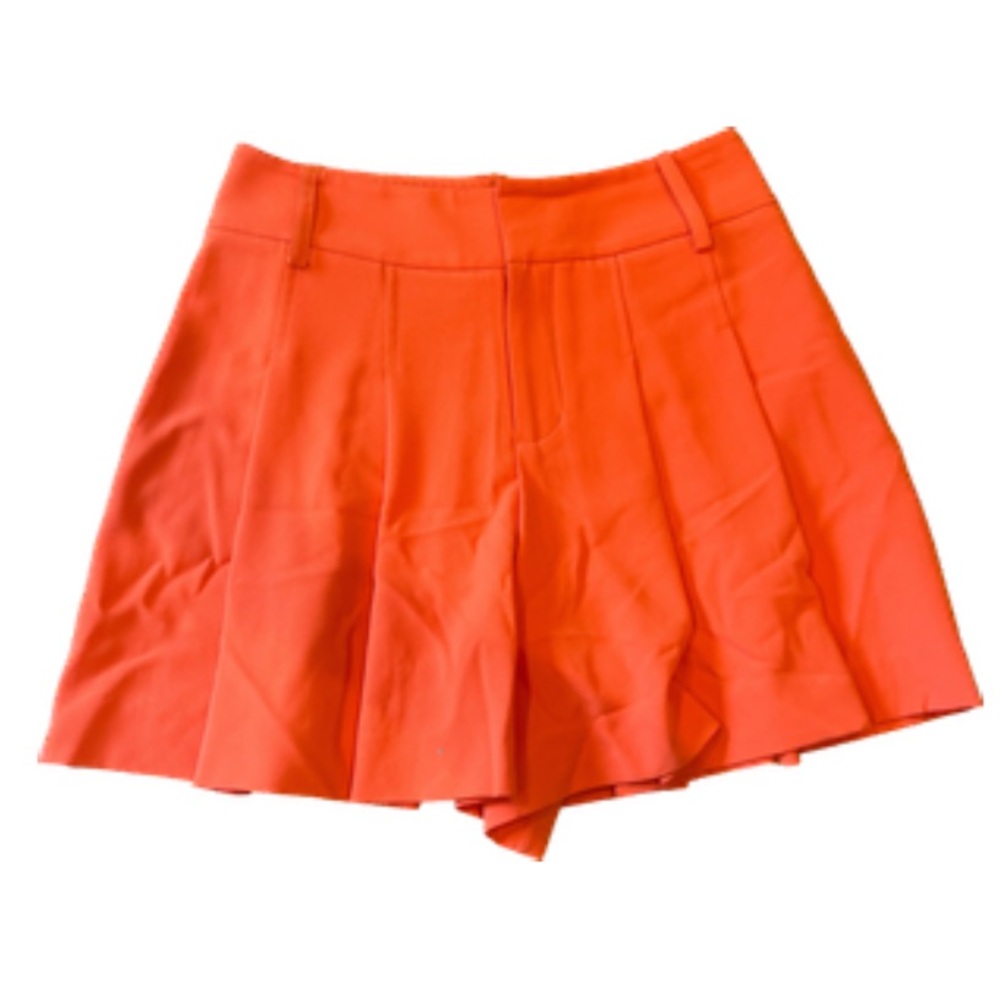 Alice + Olivia pleated shorts